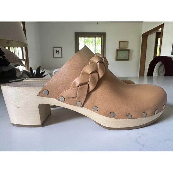 Loeffler Randall Women's Lupa Mid Heel Clog Tan size 5.5 NWOB Retail $350.00 - Picture 2 of 4